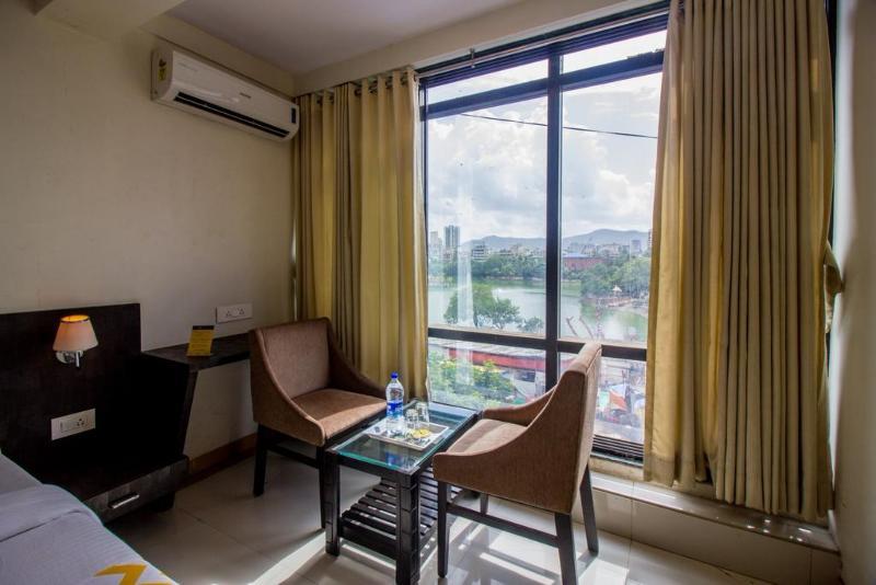 Hotel Fabexpress Time Square à Thane Extérieur photo