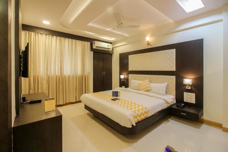 Hotel Fabexpress Time Square à Thane Extérieur photo