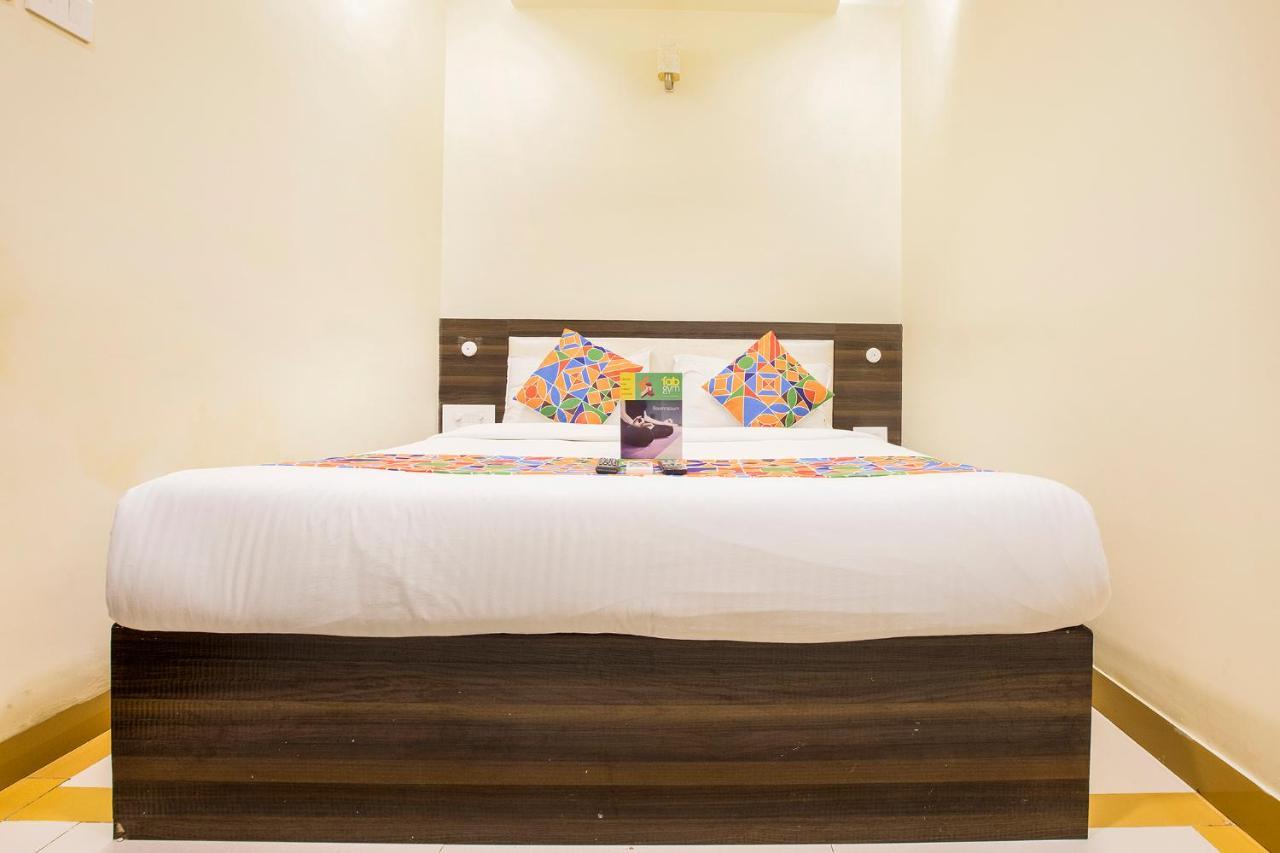 Hotel Fabexpress Time Square à Thane Extérieur photo