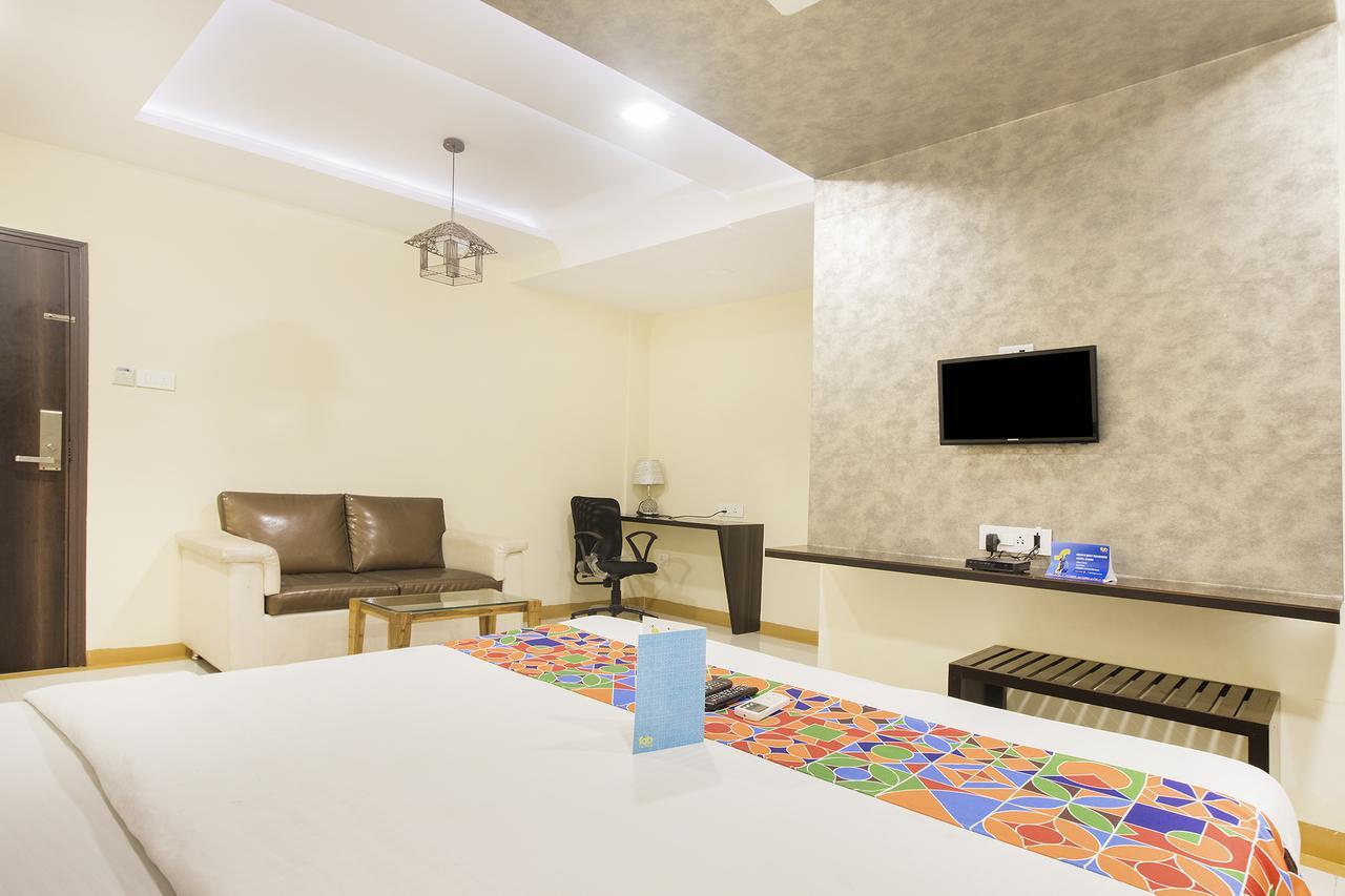 Hotel Fabexpress Time Square à Thane Extérieur photo