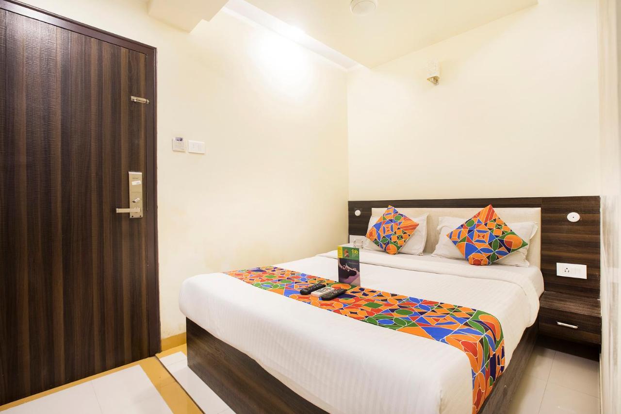 Hotel Fabexpress Time Square à Thane Extérieur photo