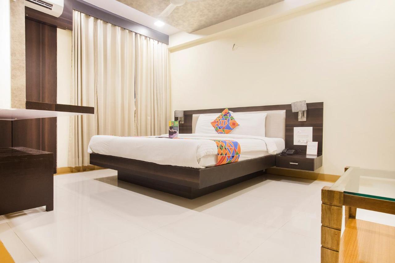 Hotel Fabexpress Time Square à Thane Extérieur photo