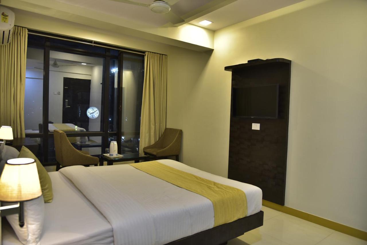 Hotel Fabexpress Time Square à Thane Extérieur photo