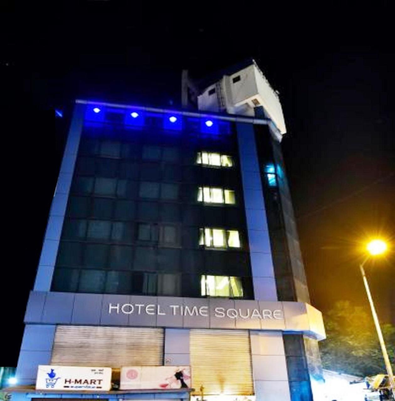 Hotel Fabexpress Time Square à Thane Extérieur photo