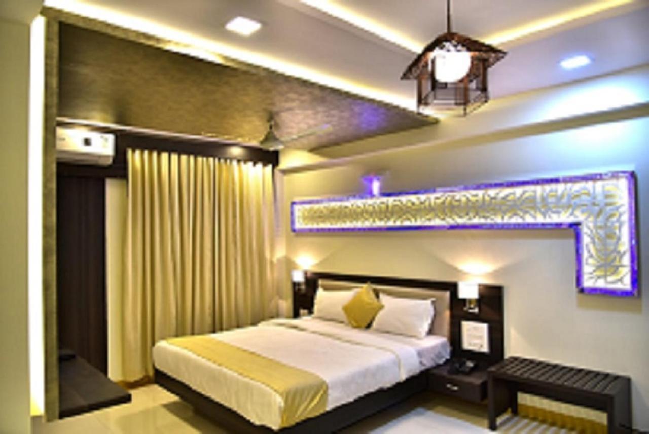 Hotel Fabexpress Time Square à Thane Extérieur photo
