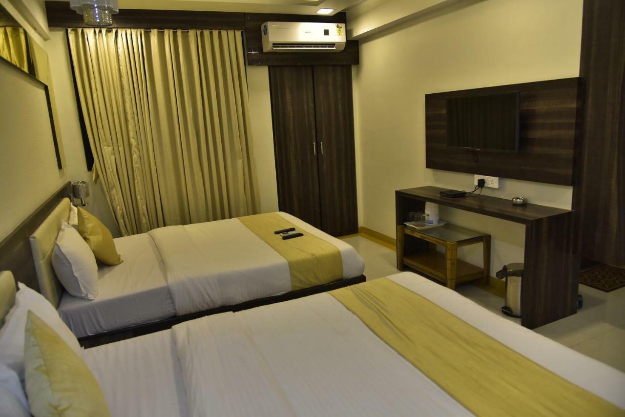 Hotel Fabexpress Time Square à Thane Extérieur photo