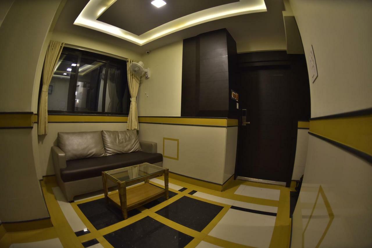 Hotel Fabexpress Time Square à Thane Extérieur photo